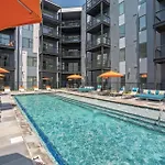 Modern Nulu 2Br Cozysuites 01