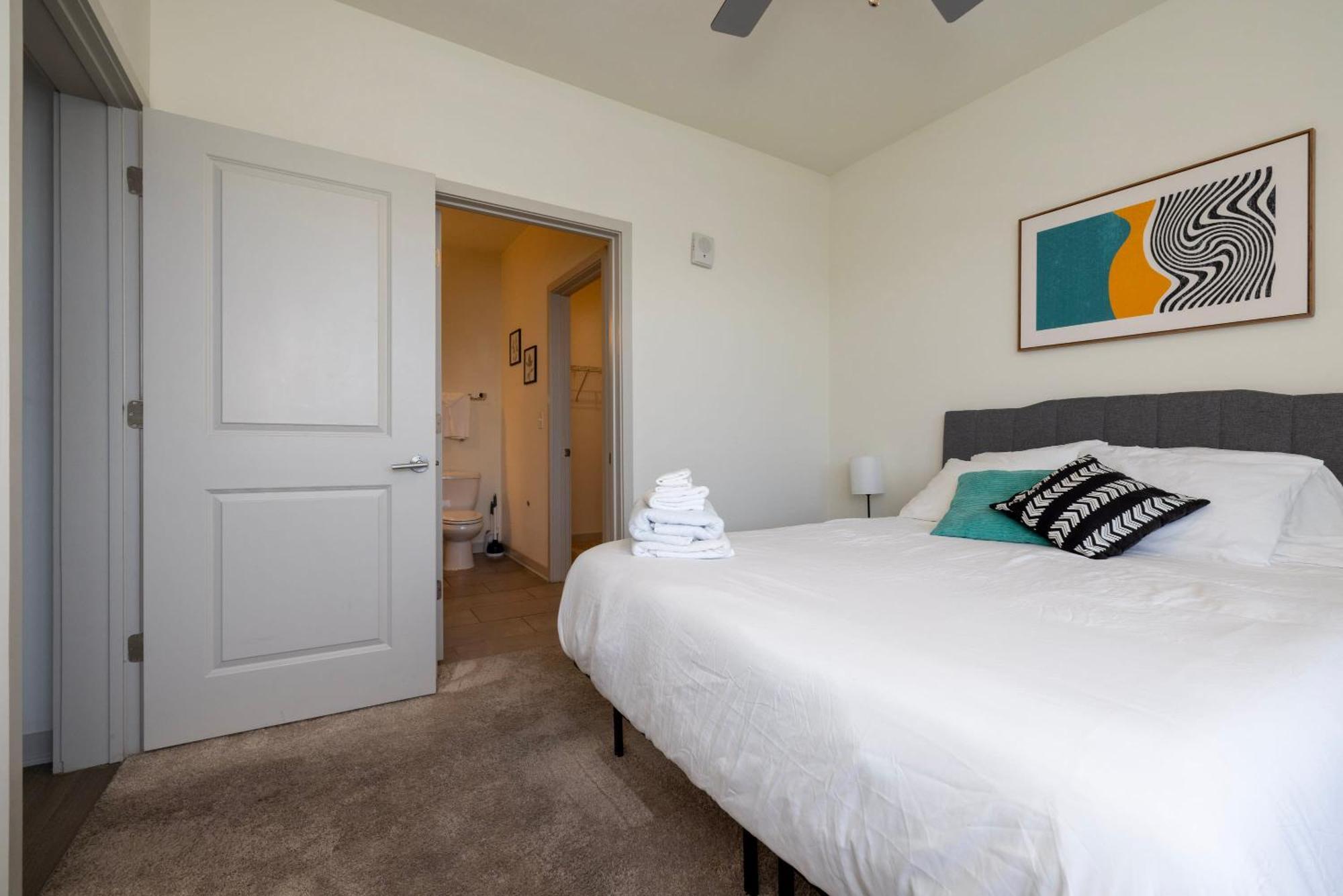 Modern Nulu 2br Cozysuites 01 *