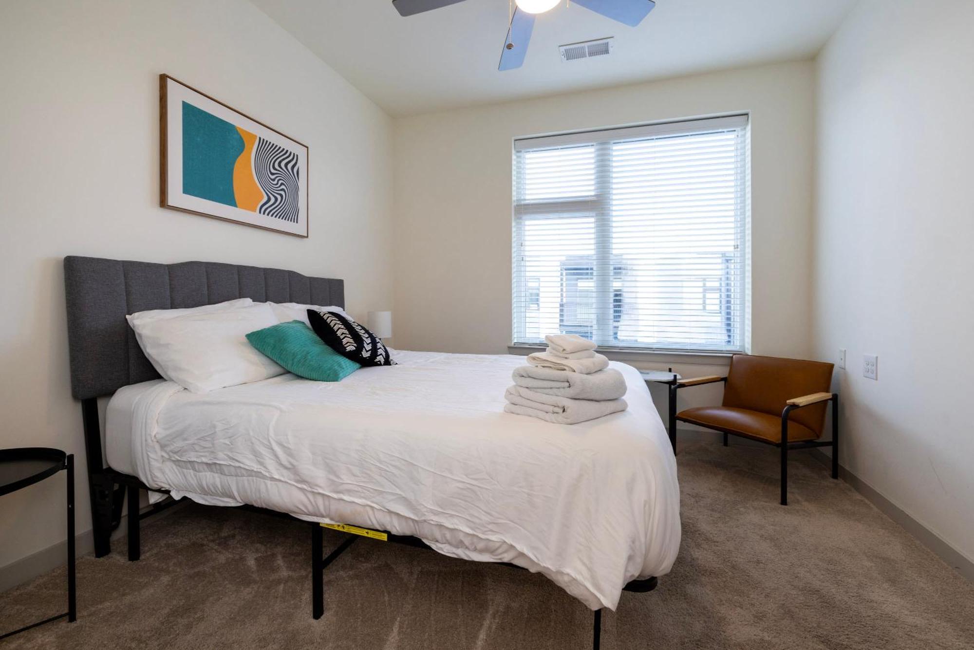 Modern Nulu 2br Cozysuites 01